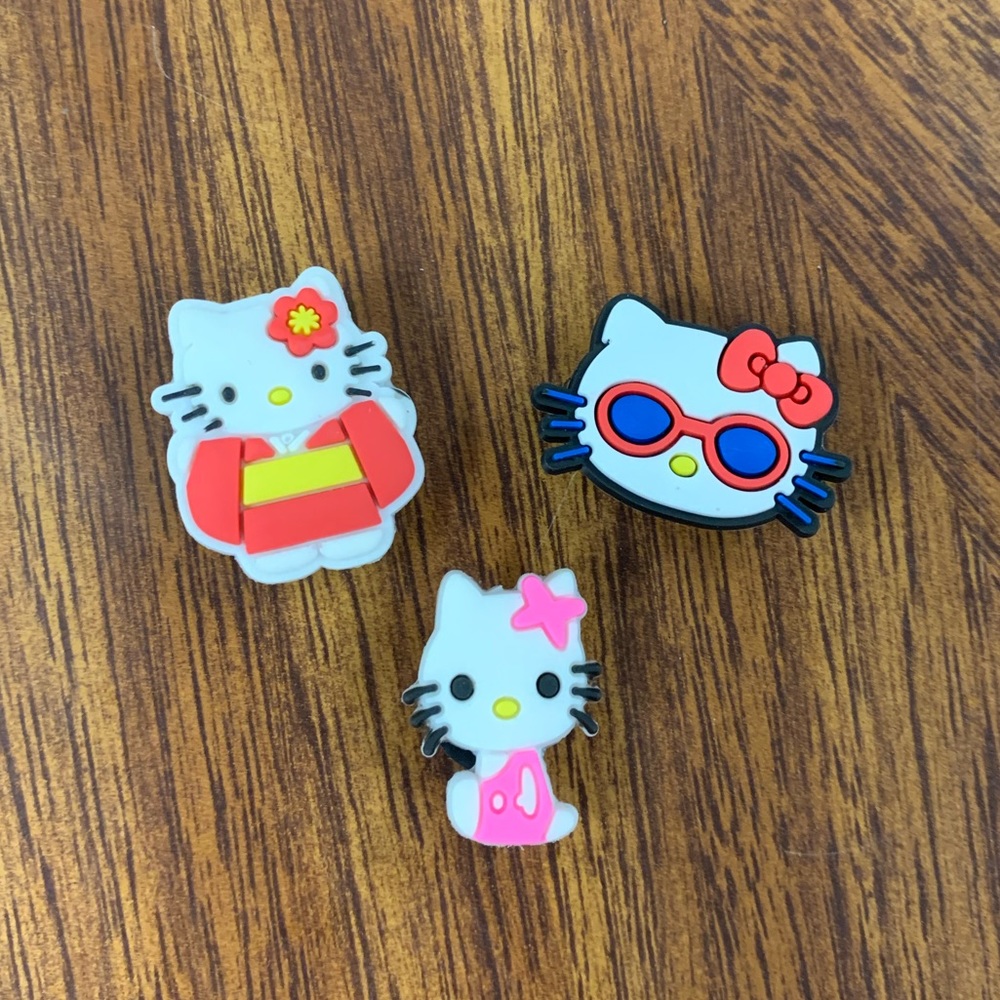 NWT Hello Kitty Jibitz/Croc charms